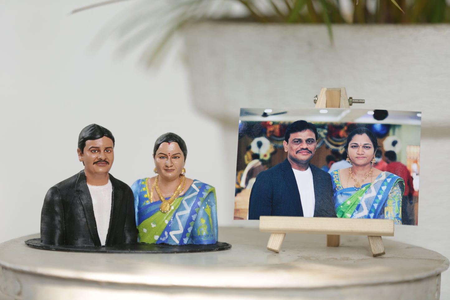 Best Anniversary Gift For Parents - 3d Miniature Couple Half Bust