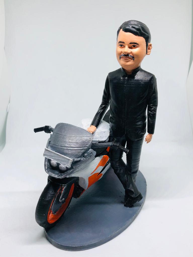 Single Full Body Miniature + OBJECT