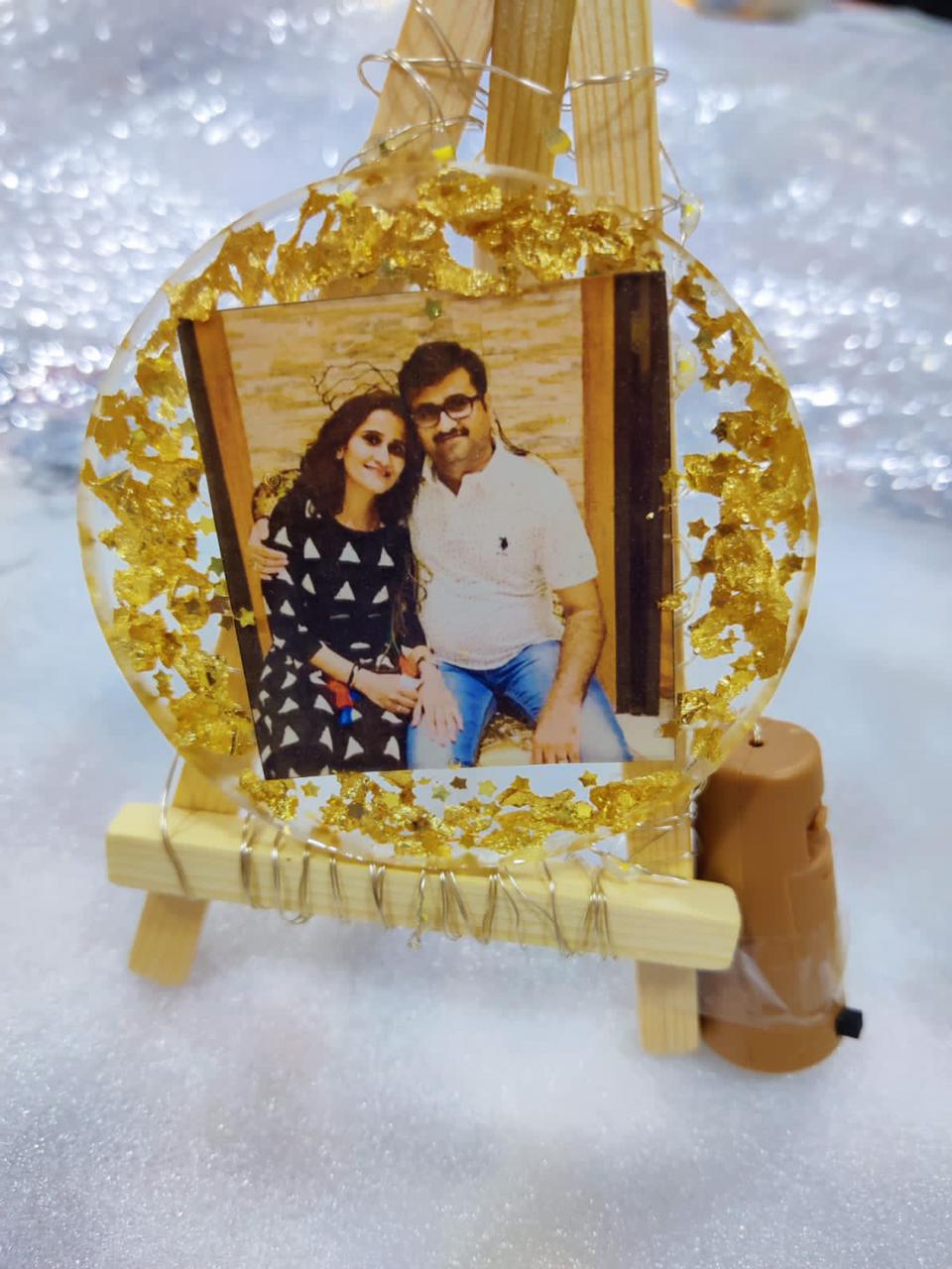 Resin Memory Stand