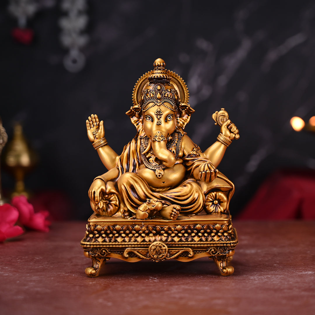Vinayaka Car Dashboard