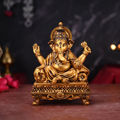 Vinayaka Car Dashboard